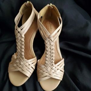 Clarks artisan sandals